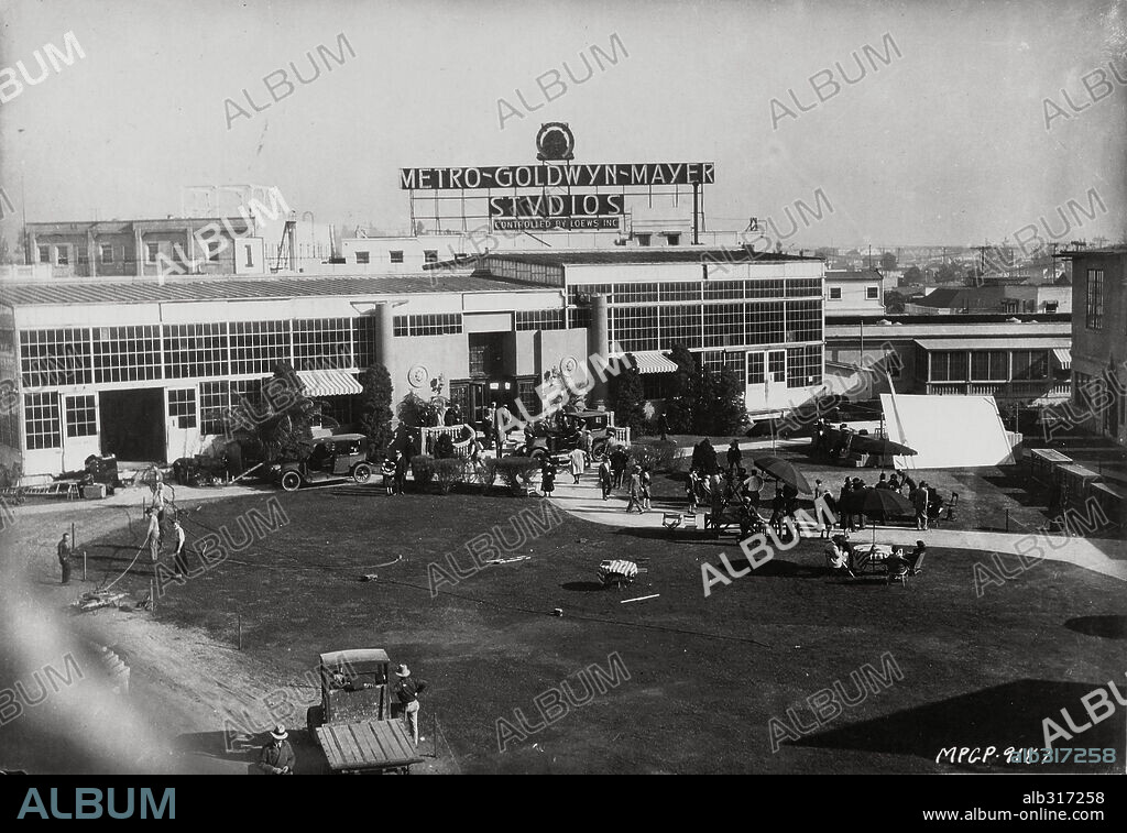 HISTORIA DEL CINE: M. G. M. (FILM HISTORY: M. G. M.). Historia del cine. Estudio Metro Goldwyn Mayer.
