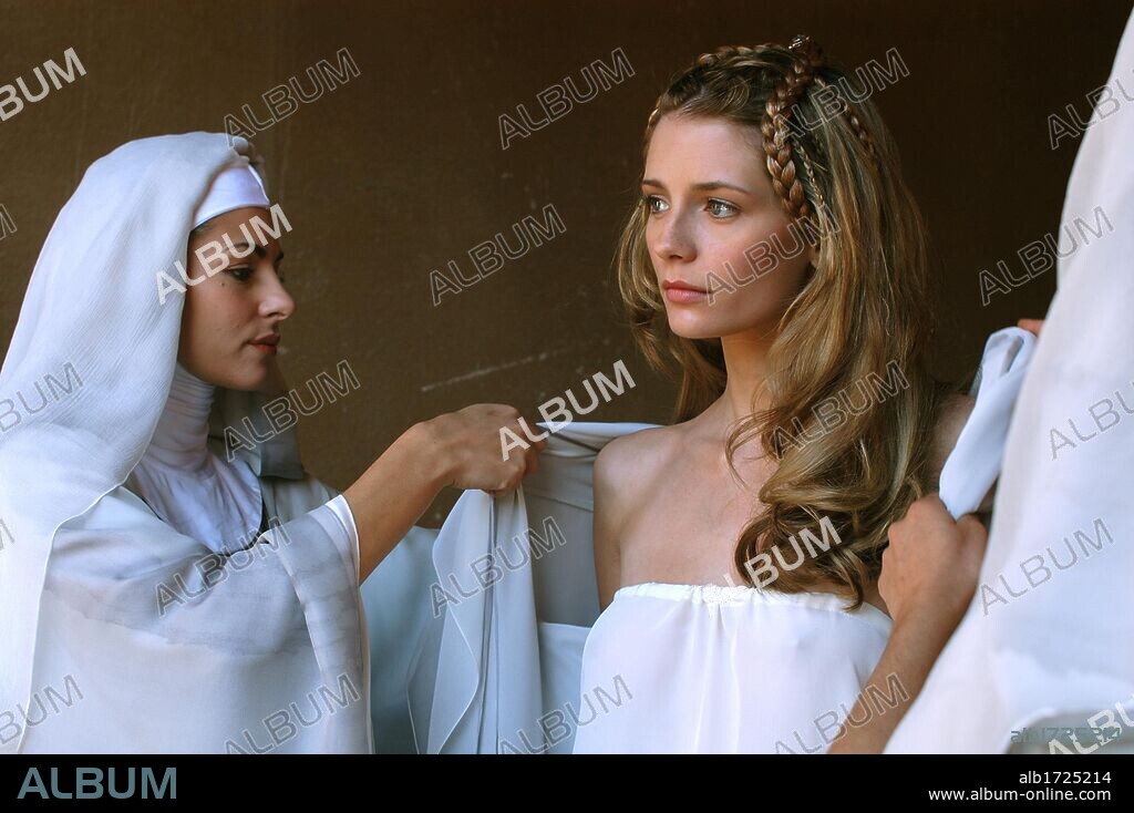 MISCHA BARTON in VIRGIN TERRITORY, 2007, directed by DAVID LELAND. Copyright CARTHAGO FILMS Sarl/DINO DE LAURENTIIS CINEMATOGRAFICA.