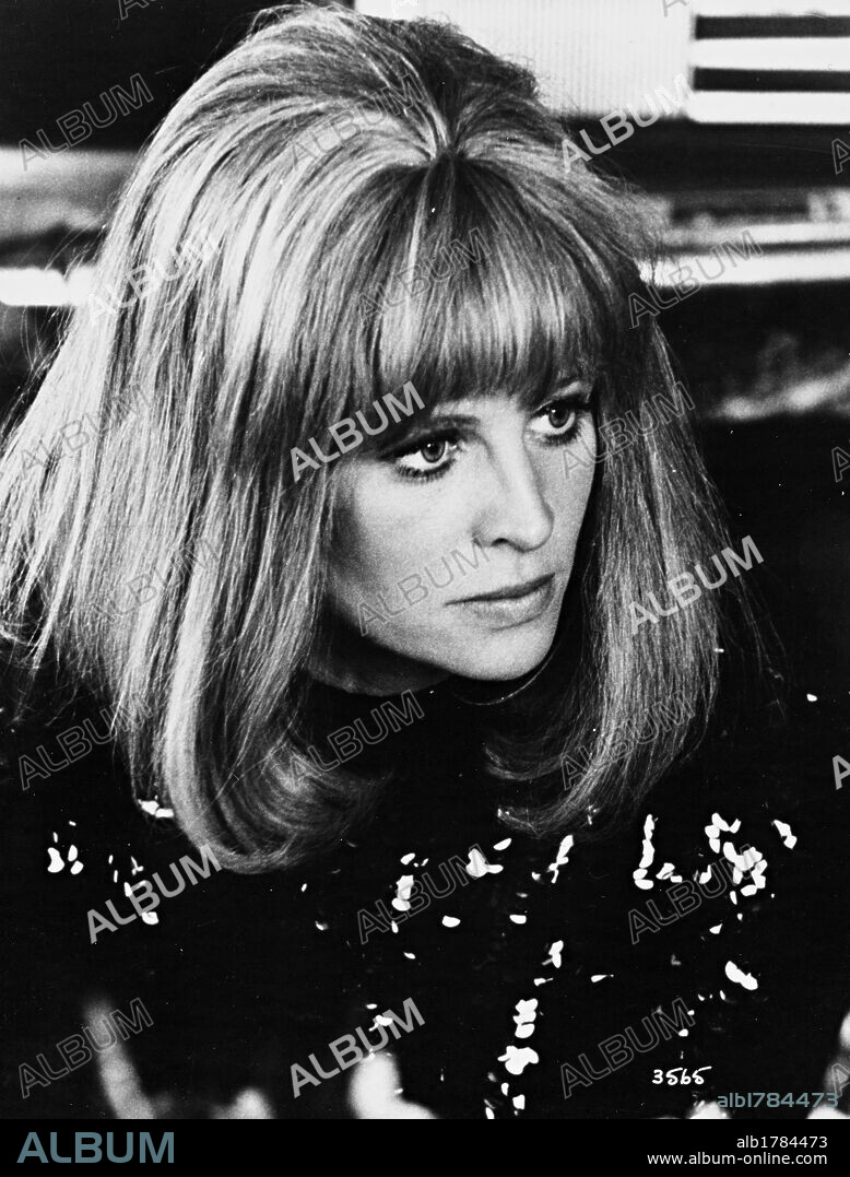 JULIE CHRISTIE in SHAMPOO, 1975, directed by HAL ASHBY. Copyright COLUMBIA PICTURES.