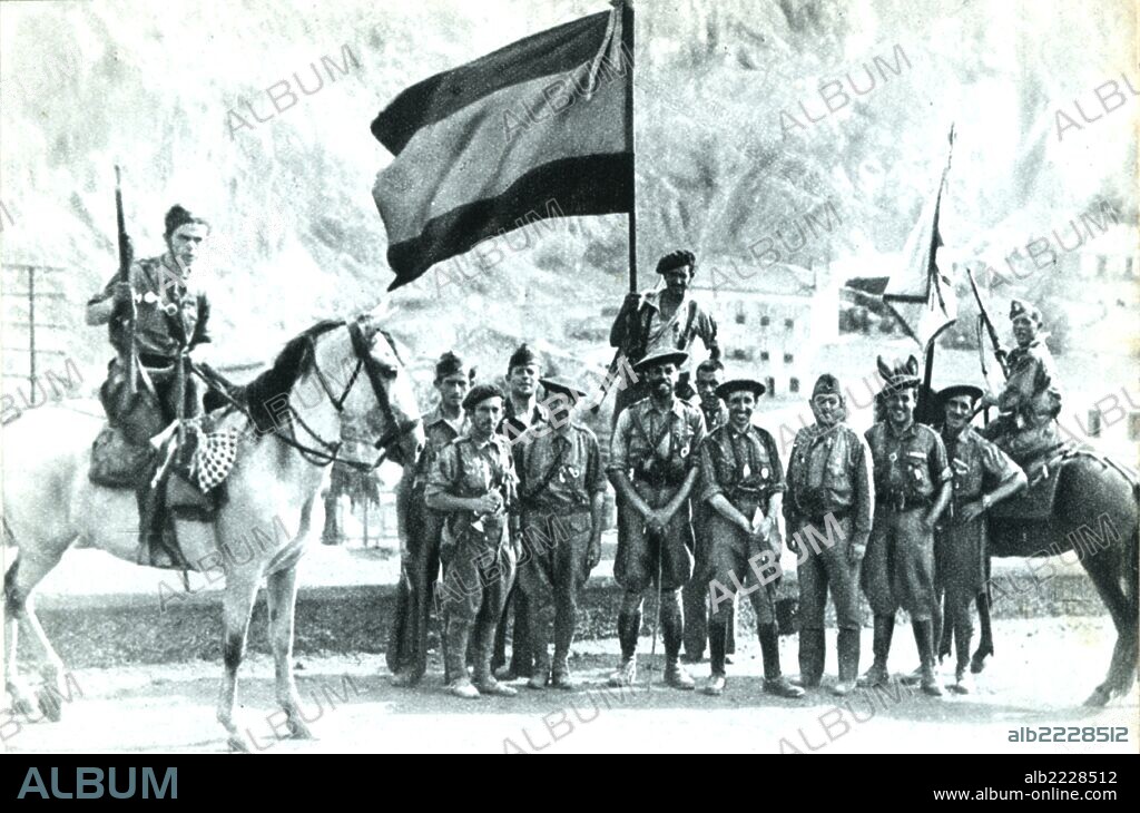 Guerra civil española (1936-1939). Zona nacional. Tropas nacionales ocupando las minas de Riotinto (Huelva).