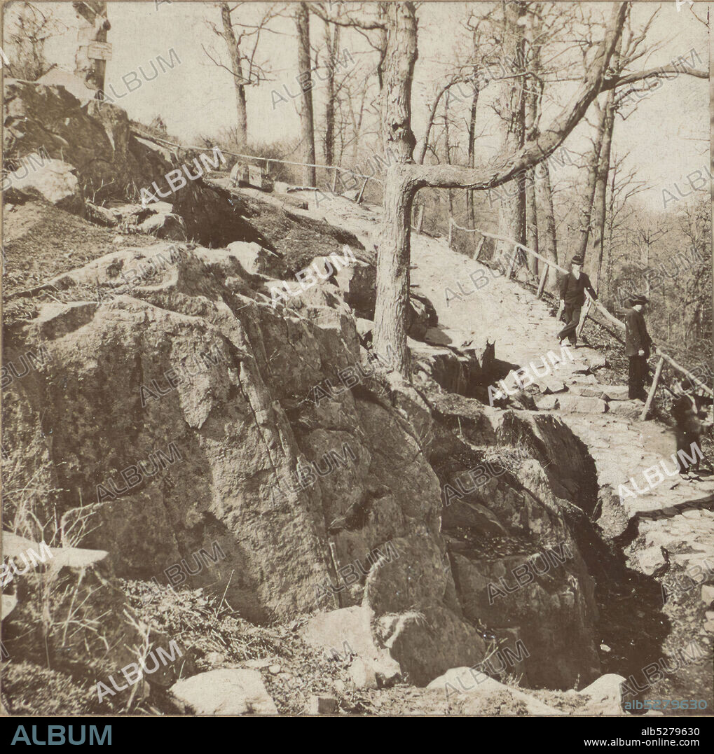 The Palisades, Hudson River., Cliffs, Trails & paths, New York (State), Hudson River (N.Y. and N.J.), Palisades (N.J. and N.Y.), New Jersey.
