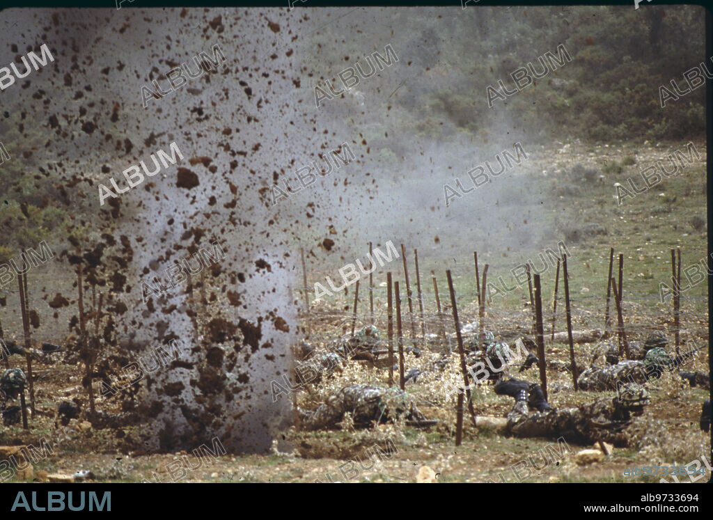 Campo de Maniobras y Tiro «Las Navetas» (Ronda), noviembre de 1987. Maniobras de entrenamiento de la Legión.