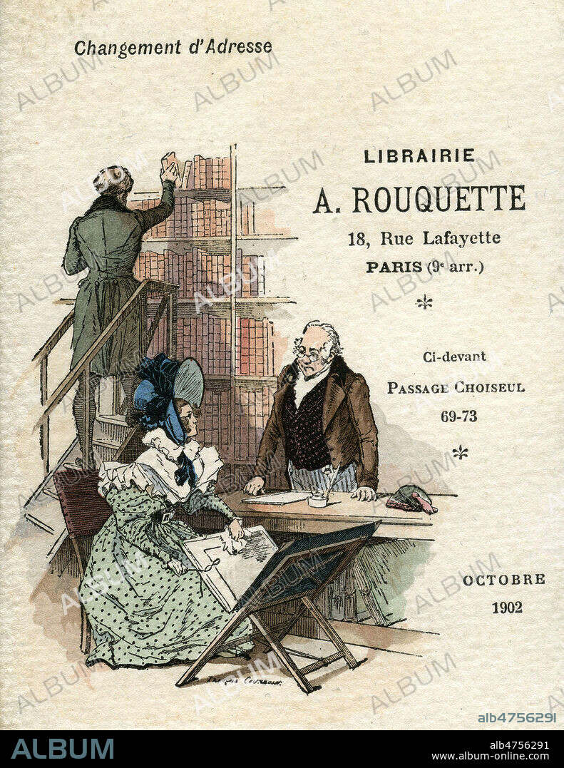 Libraire face a une femme regardant des estampes, un homme, sur un escabeau, place ou prend des volumes dans une bibliotheque, vers 1820 1830 selon robe femme. Carte publicitaire de 1902 pour la librairie A. ROUQUETTE, rue Lafayette a Paris . Credit : Collection IM/KHARBINE-TAPABOR.