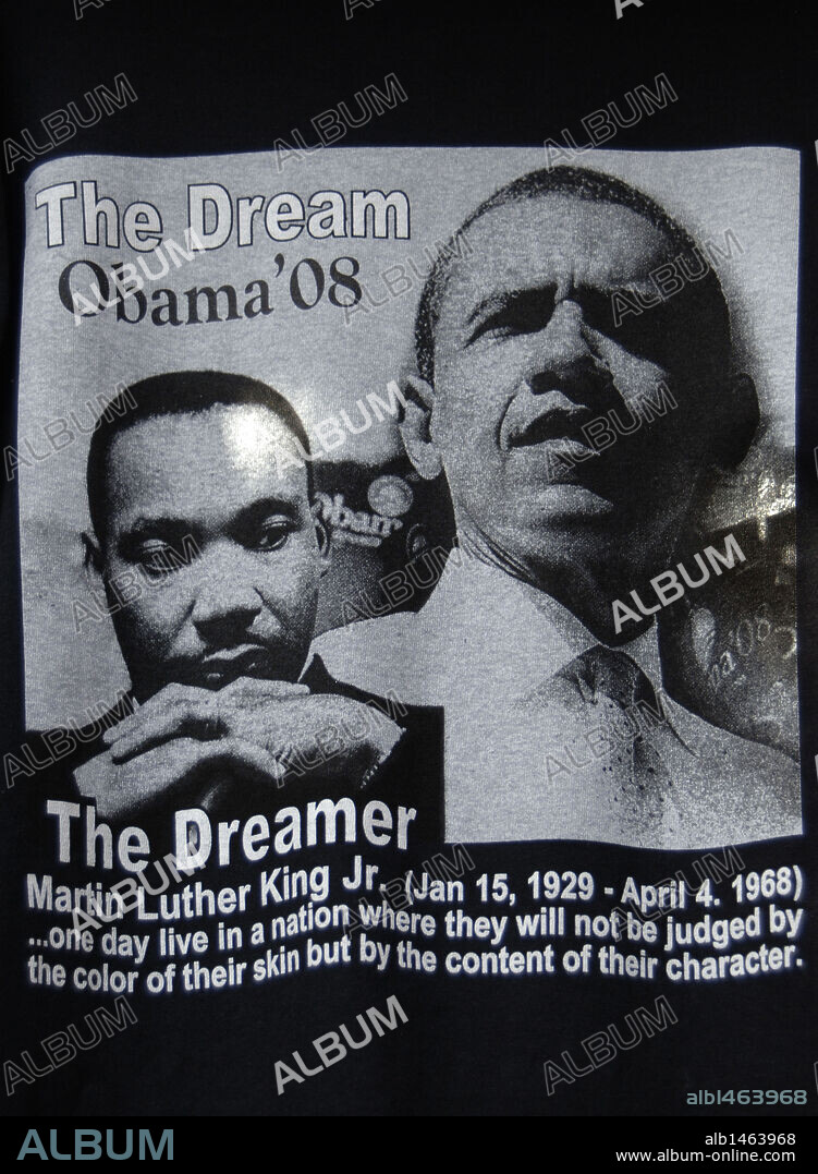 New Orleans. 2008. T-shirts with pictures of Barack Obama and Martin Luthe with the motto The Dream. Presidential elections in November 2008.