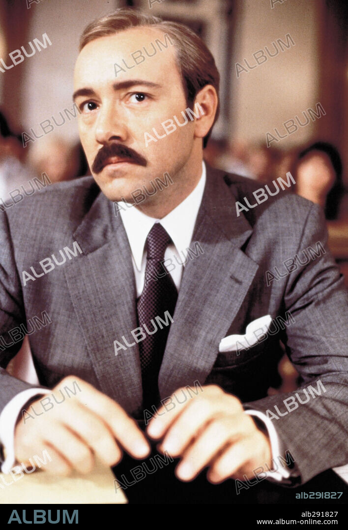KEVIN SPACEY en MEDIANOCHE EN EL JARDÍN DEL BIEN Y DEL MAL, 1997 (MIDNIGHT IN THE GARDEN OF GOOD AND EVIL), dirigida por CLINT EASTWOOD. Copyright WARNER BROTHERS.