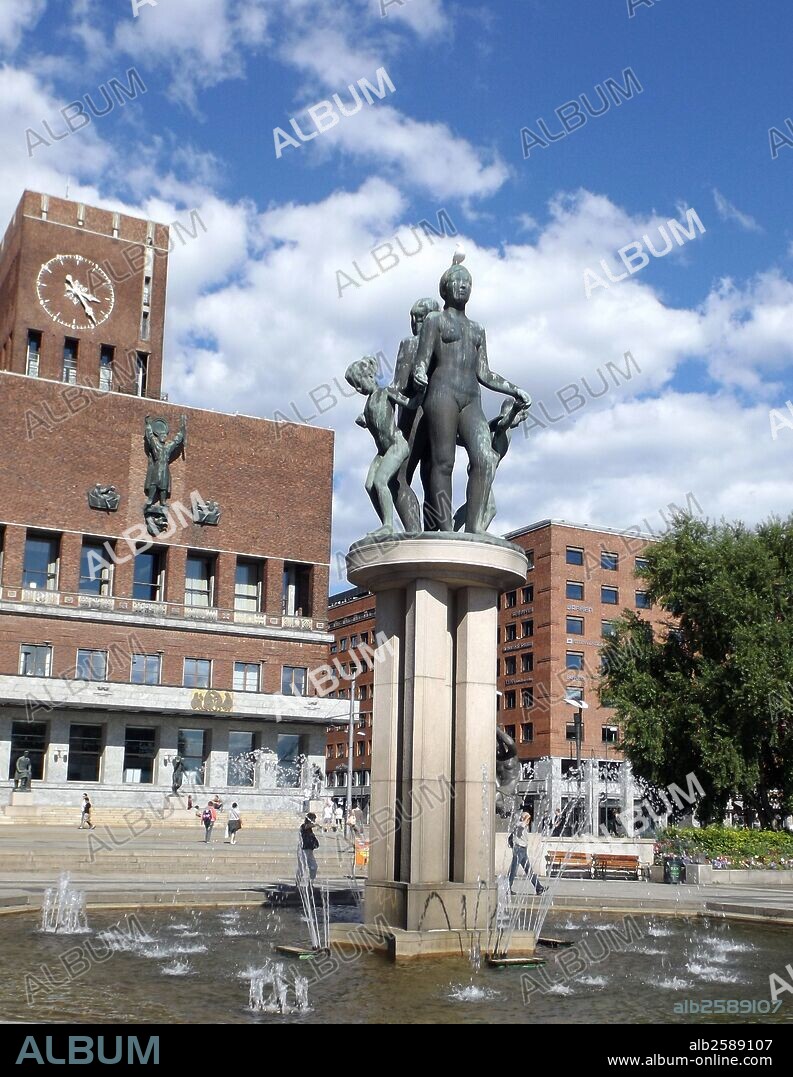 Sculpture of a family group, Oslo, Town Hall, Norway. 2013.