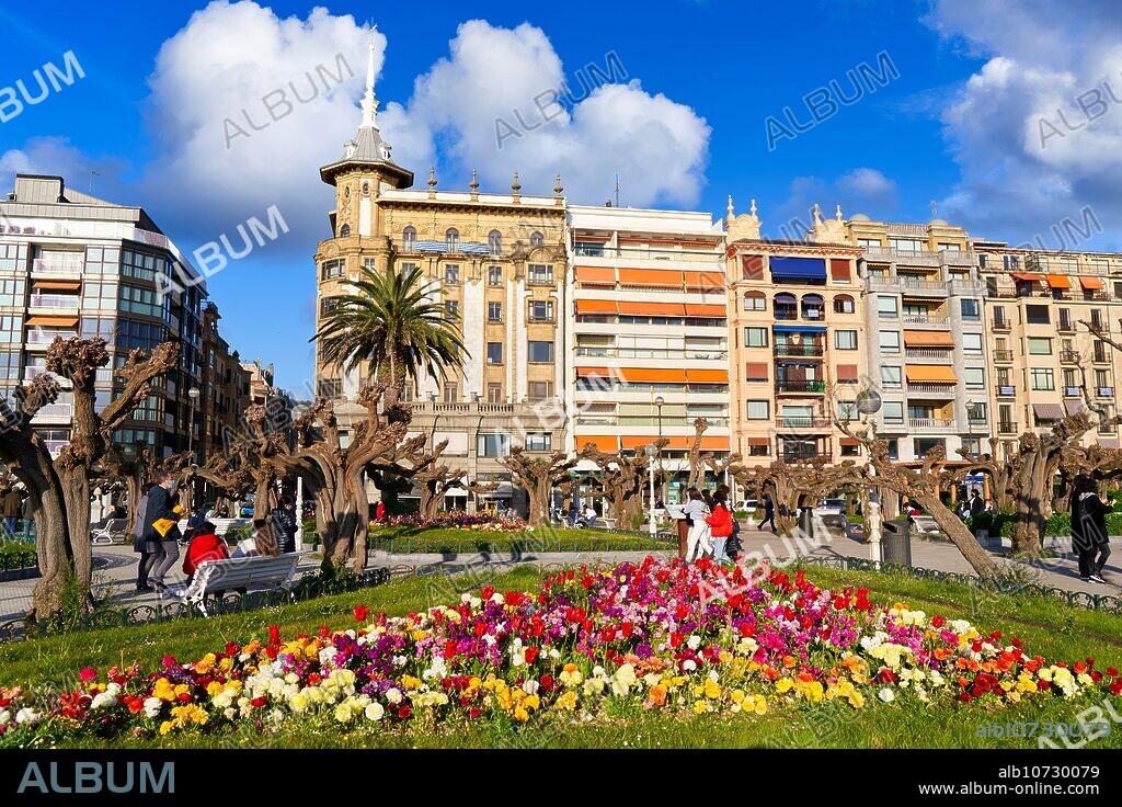 Alderdi Eder Park, Paseo de La Concha, Donostia, San Sebastian, Gipuzkoa, Basque Country, Spain.