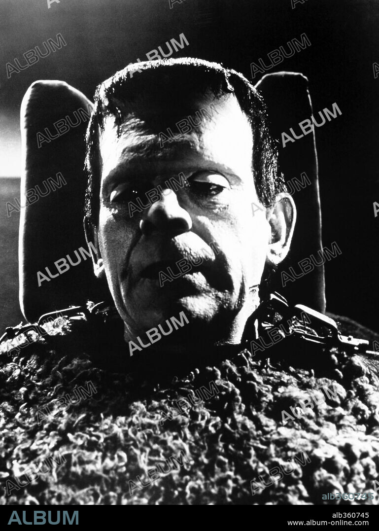 BORIS KARLOFF en LA SOMBRA DE FRANKENSTEIN, 1939 (SON OF FRANKENSTEIN), dirigida por ROWLAND V. LEE. Copyright UNIVERSAL PICTURES.