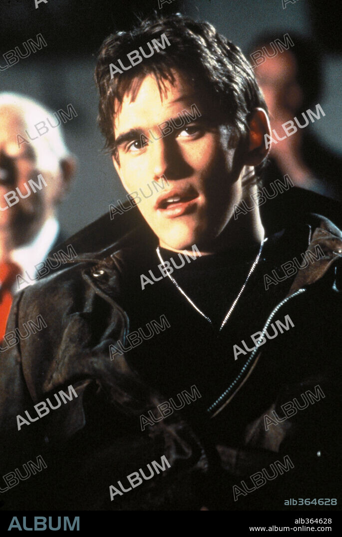 MATT DILLON in THE OUTSIDERS, 1983, directed by FRANCIS FORD COPPOLA. Copyright WARNER BROTHERS.