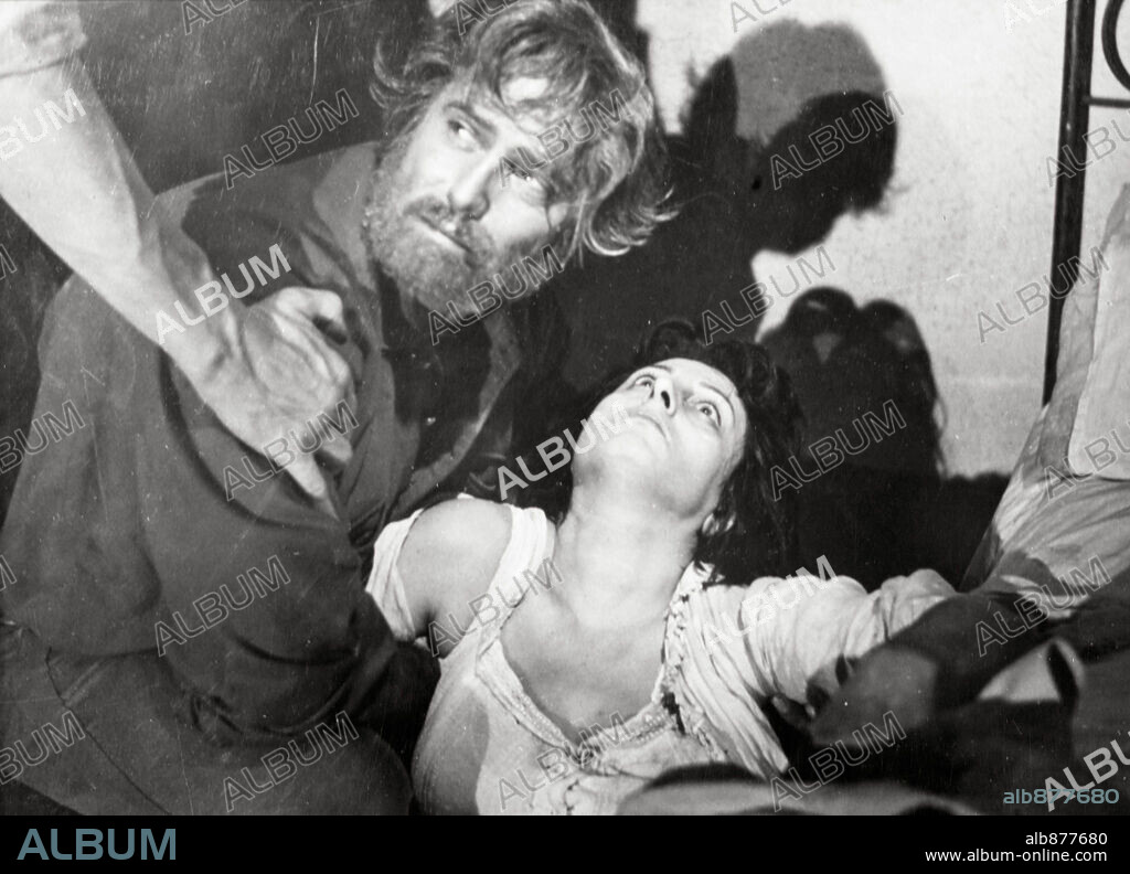 ANNA MAGNANI et RAF VALLONE dans CAMICIE ROSSE, 1952, réalisé par FRANCESCO ROSI et GOFFREDO ALESSANDRINI. Copyright PRODIZIONE GRANDI FILM/GRANDS FILMS FRANÇAIS.