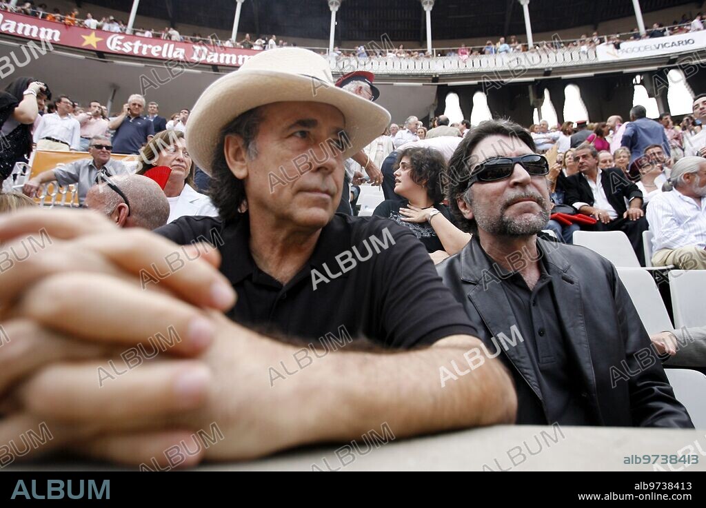 Barcelona, 17/06/2007. Serrat y Sabina en la plaza de toros Monumental. Foto: Elena Carreras. ARCHDC.