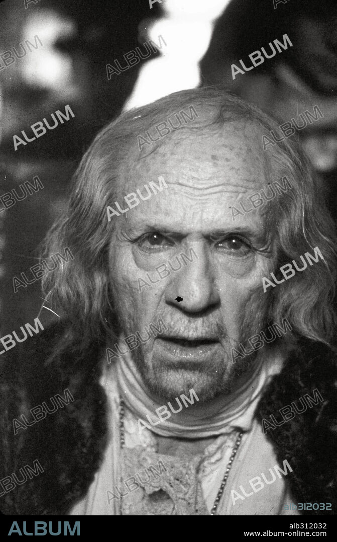 F. MURRAY ABRAHAM en AMADEUS, 1984, dirigida por MILOS FORMAN. Copyright ORION PICTURES / SMITH, DICK.