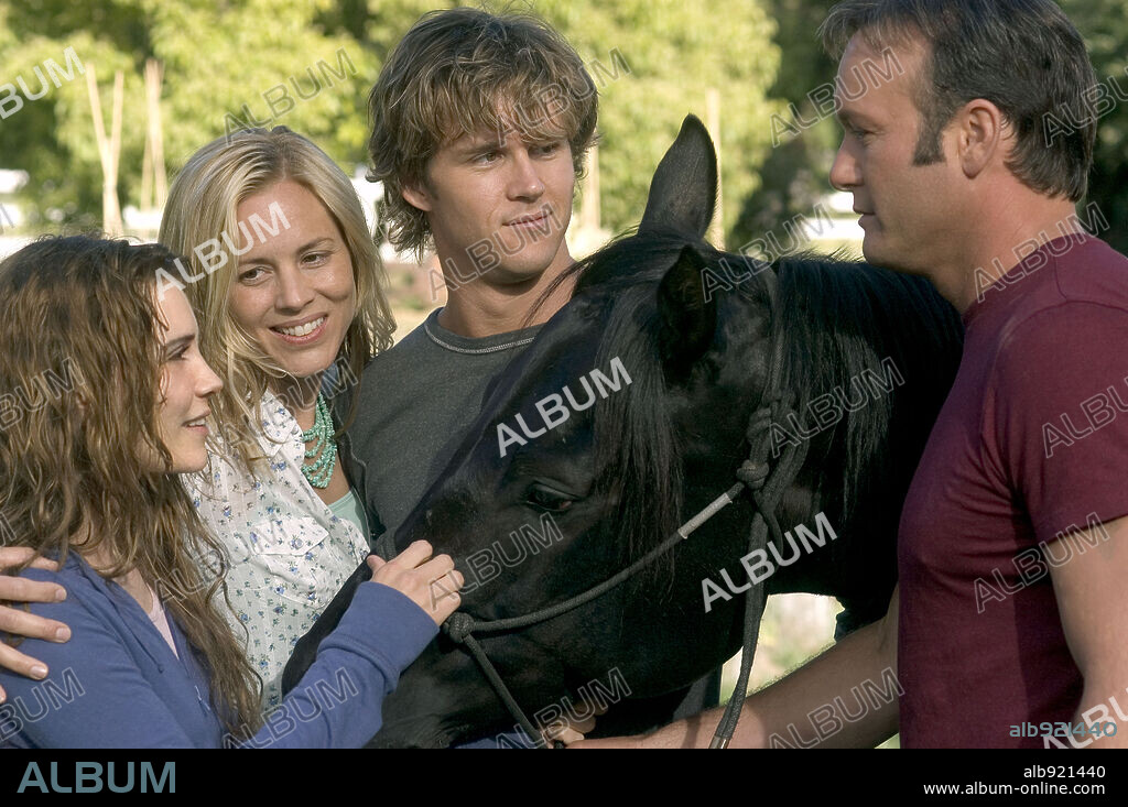 ALISON LOHMAN, MARIA BELLO, RYAN KWANTEN and TIM MCGRAW in FLICKA, 2006, directed by MICHAEL MAYER. Copyright 20TH CENTURY FOX / VAUGHAN, STEPHEN.