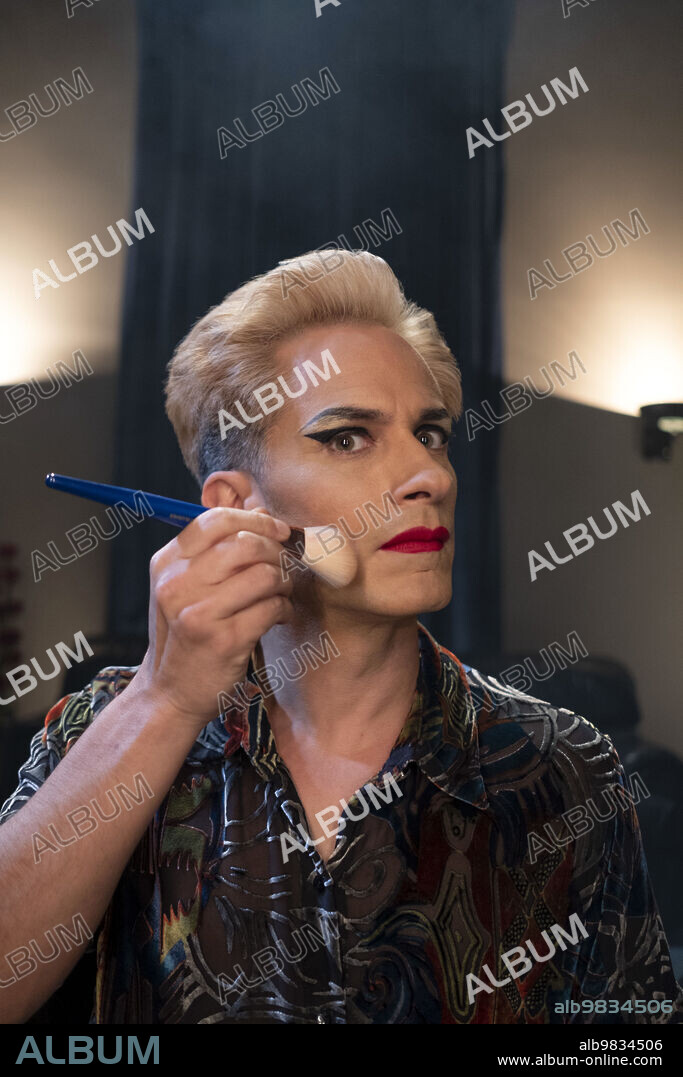 GAEL GARCIA BERNAL en CASSANDRO, 2023, dirigida por ROGER ROSS WILLIAMS. Copyright AMAZON STUDIOS.