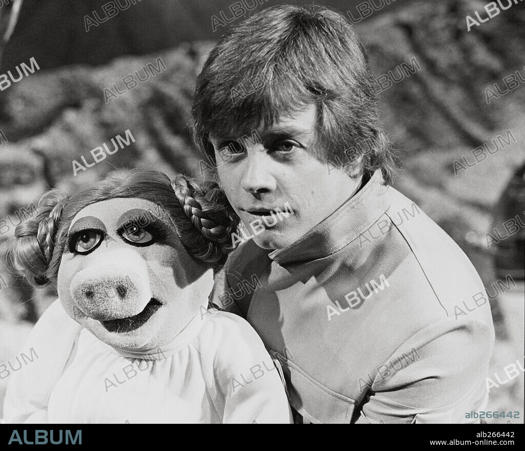 MARK HAMILL y Peggy.