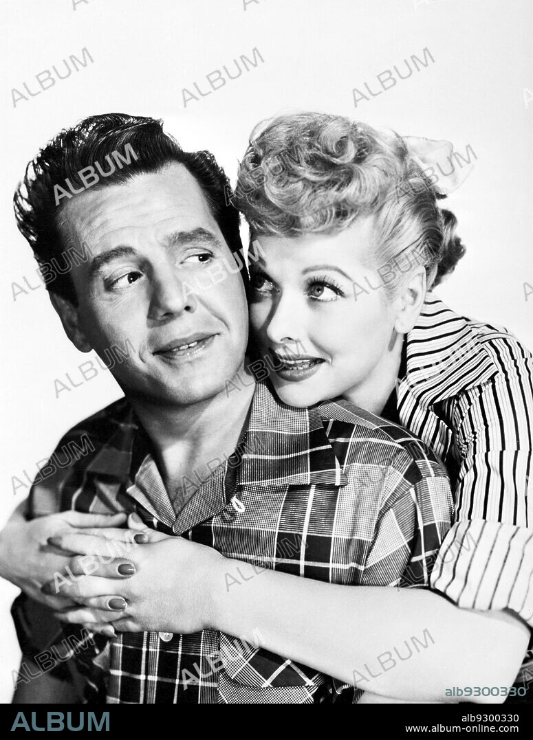 DESI ARNAZ and LUCILLE BALL in LONG, LONG TRAILER, THE, 1954, directed by VINCENTE MINNELLI. Copyright Metro-Goldwyn-Mayer (MGM).