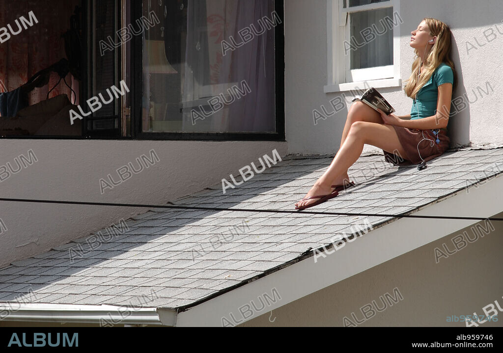 SARAH ROEMER in DISTURBIA, 2007, directed by D. J. CARUSO. Copyright COL SPRING PICTURES/DREAMWORKS SKG/MONTECITO PICTURE COMPANY / TENNER, SUZANNE.