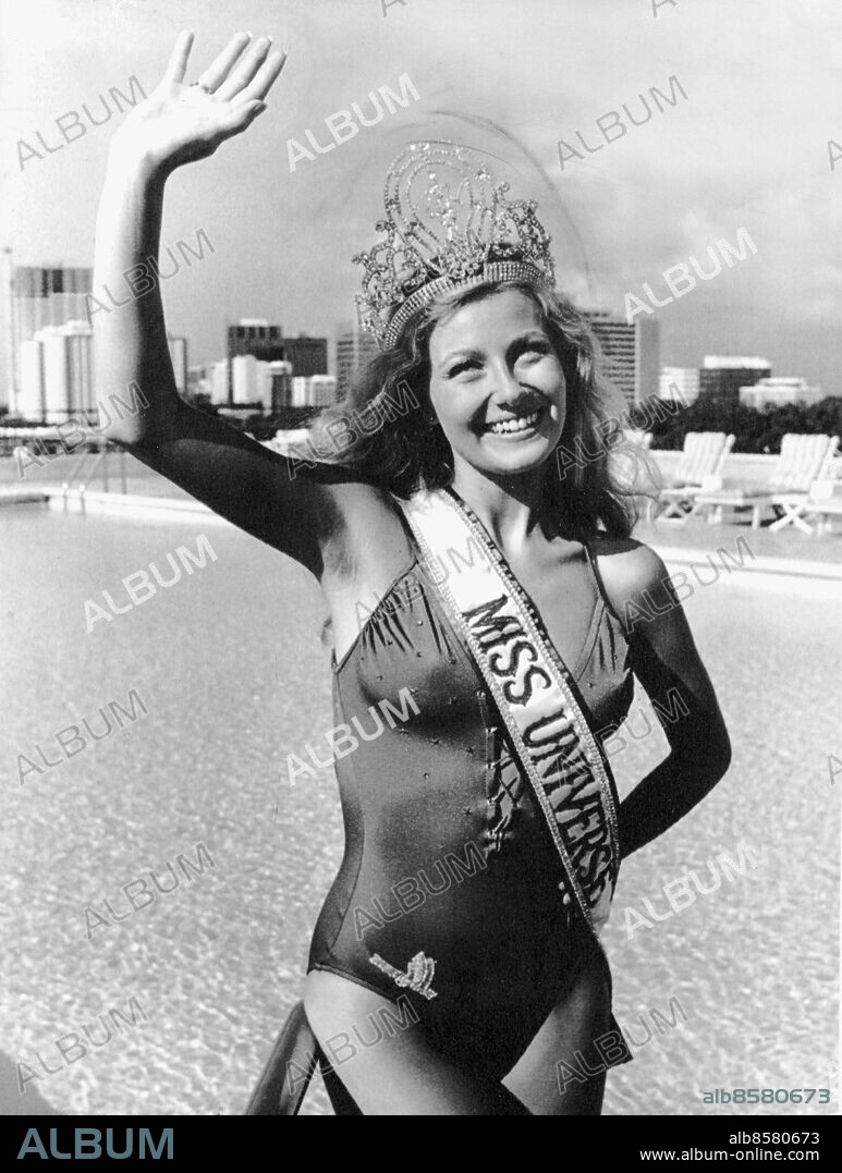 SEKLET-KULTUR-80 Svenskan Yvonne Ryding vinner skönhetstävlingen "Miss Universum" i Miami 1984. Foto: Tom Salyer Kod: 450/9909 **F-BILD** COPYRIGHT SCANPIX SWEDEN.