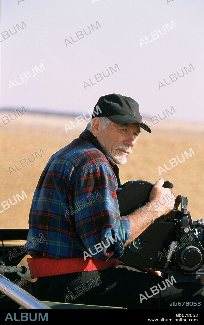 CARROLL BALLARD in DUMA, 2005, directed by CARROLL BALLARD. Copyright WARNER BROS. PICTURES.