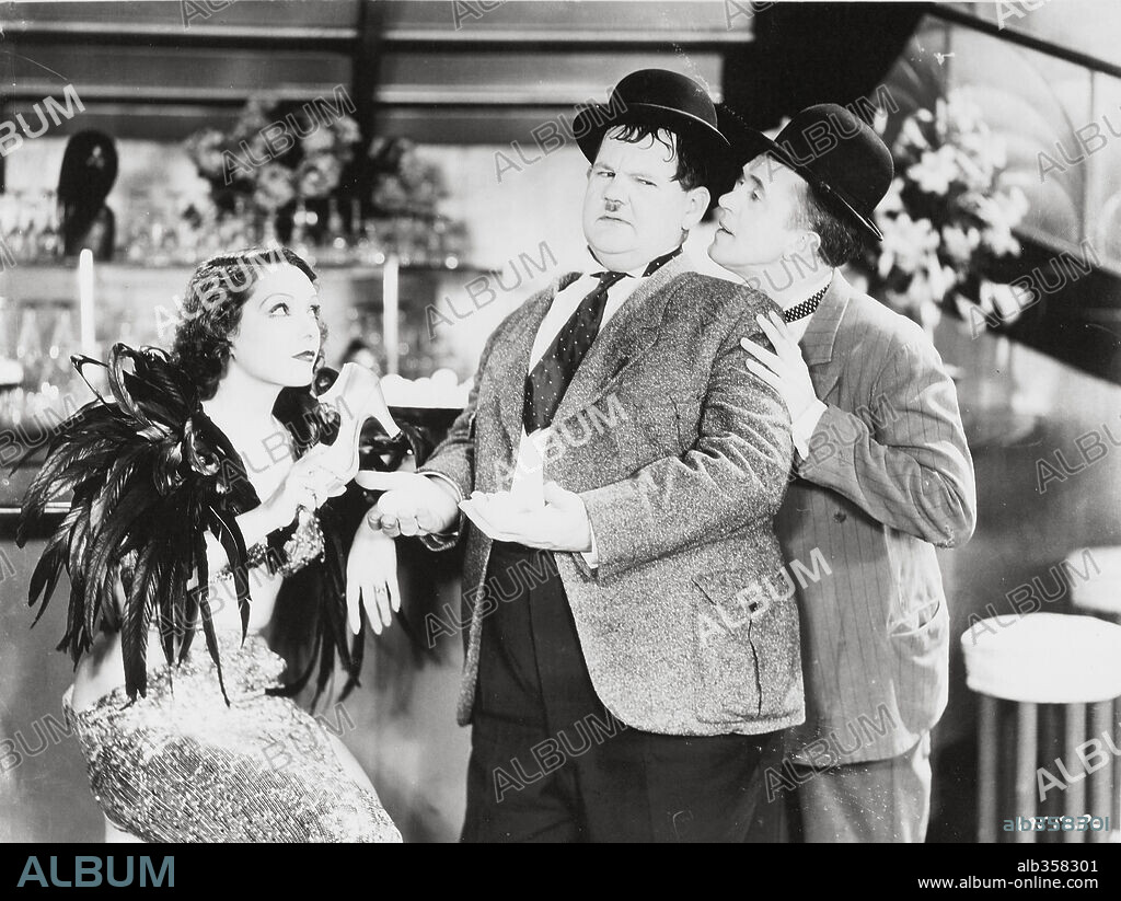 OLIVER HARDY und STAN LAUREL in HOLLYWOOD PARTY, 1934. Copyright M.G.M.