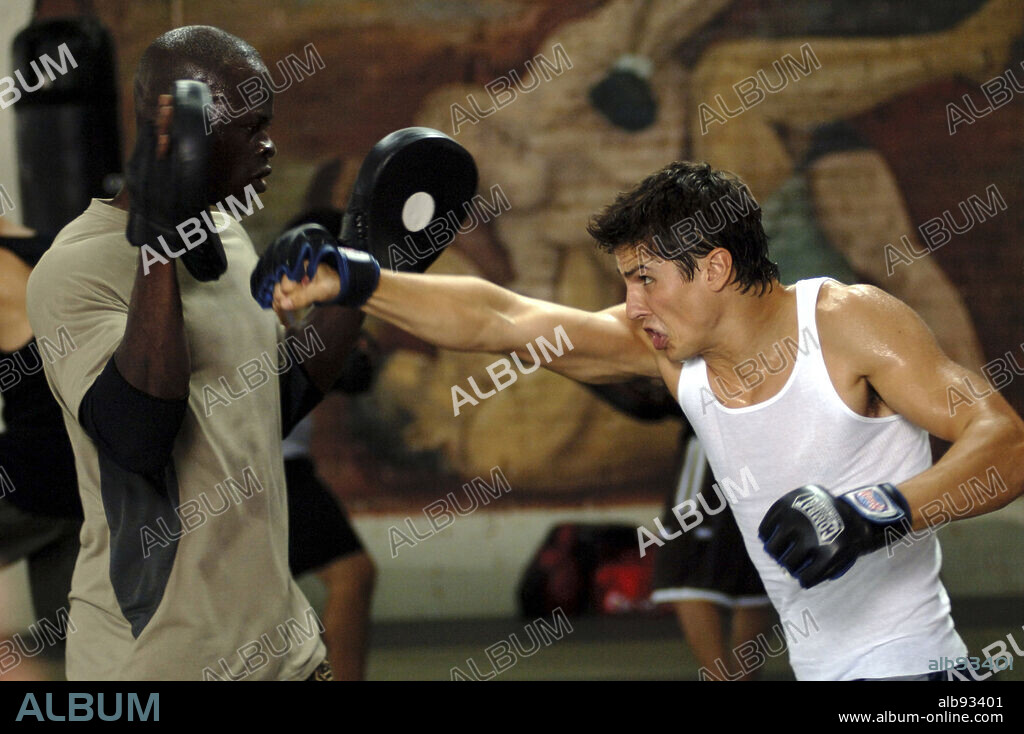 DJIMON HOUNSOU and SEAN FARIS in NEVER BACK DOWN, 2008, directed by JEFF WADLOW. Copyright SUMMIT ENTERTAINMENT/MANDALAY PICTURES/BMP FILMS.