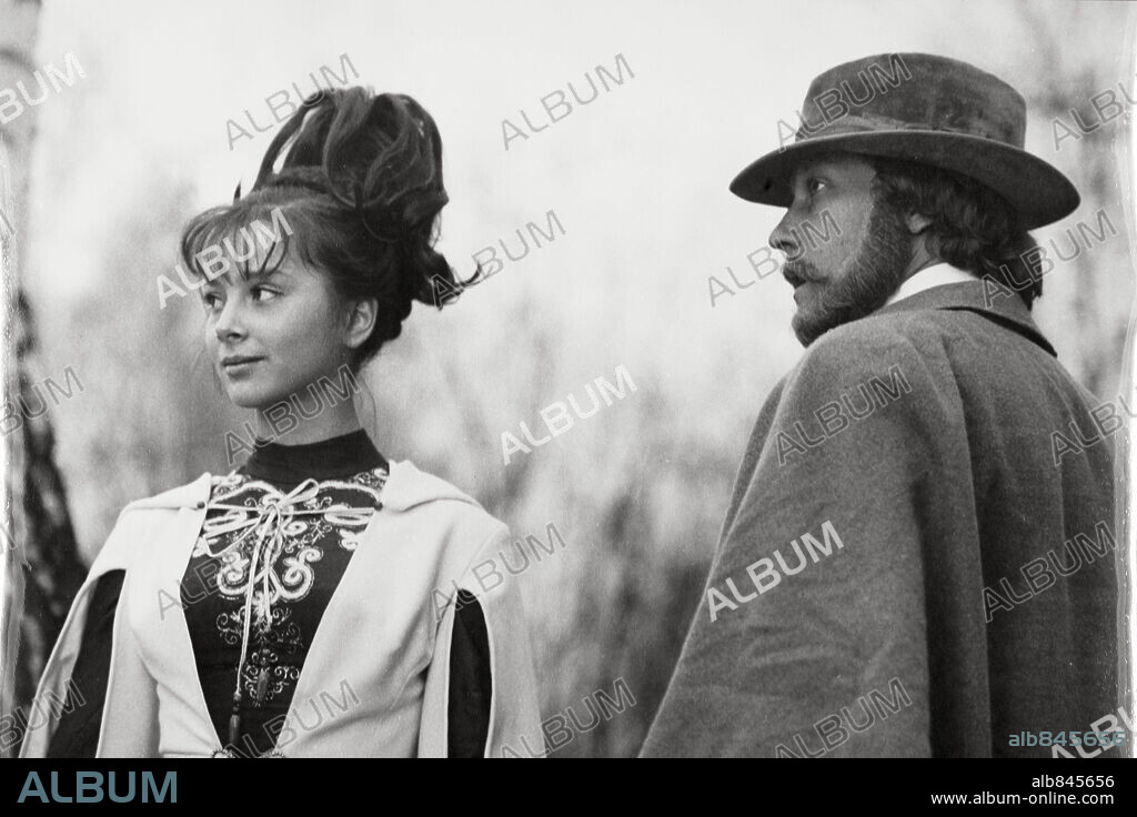 GALINA BELYAYEVA and OLEG YANKOVSKIY in A HUNTING ACCIDENT, 1978 (MOY LASKOVYY I NEZHNYY ZVER), directed by EMIL LOTEANU. Copyright MOSFILM.