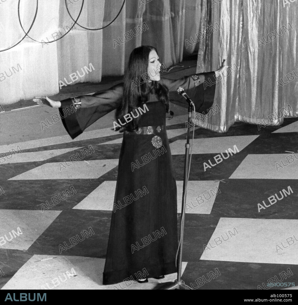 La cantante española Massiel, ganadora del certamen de Eurovisión del año 1968 con la canción La, la, la.