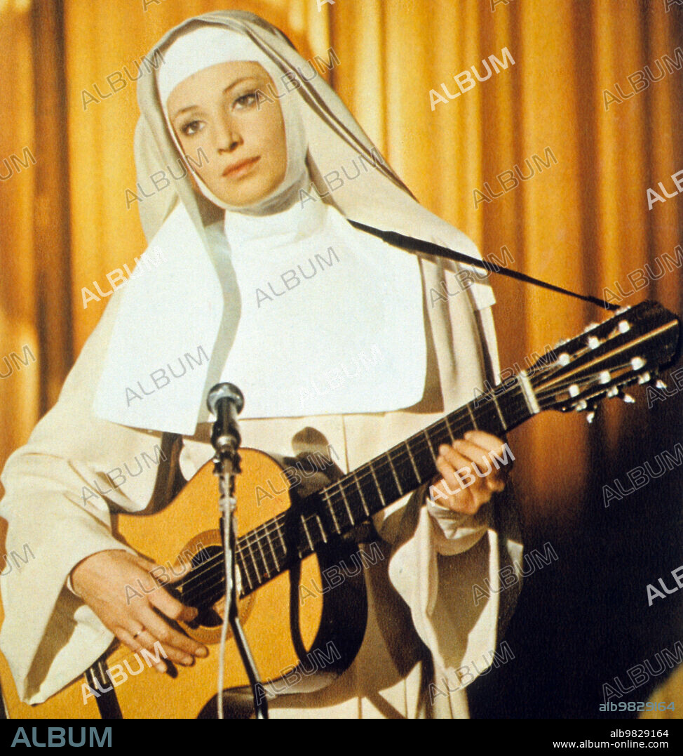 Erkak uni sikganida qiz baqirib yubordi