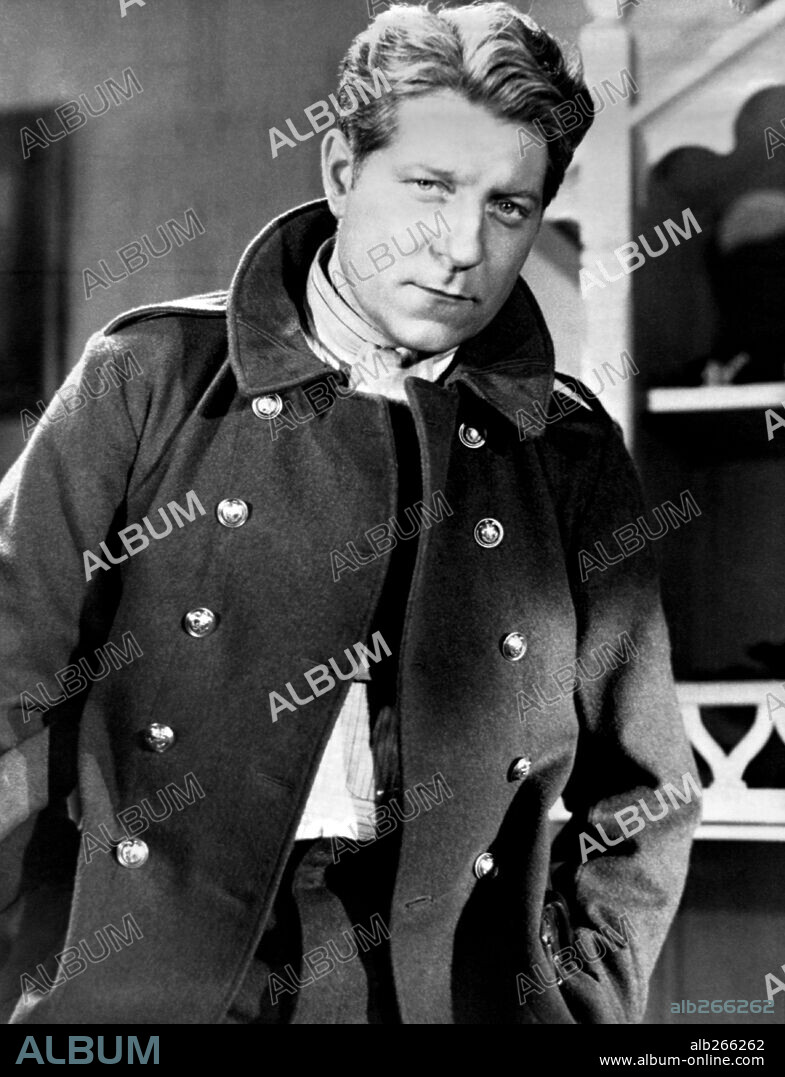 JEAN GABIN en LA GRAN ILUSIÓN, 1937 (LA GRANDE ILLUSION), dirigida por JEAN RENOIR. Copyright REALISATIONS D'ART CINEMATOGRAPHIQUE.