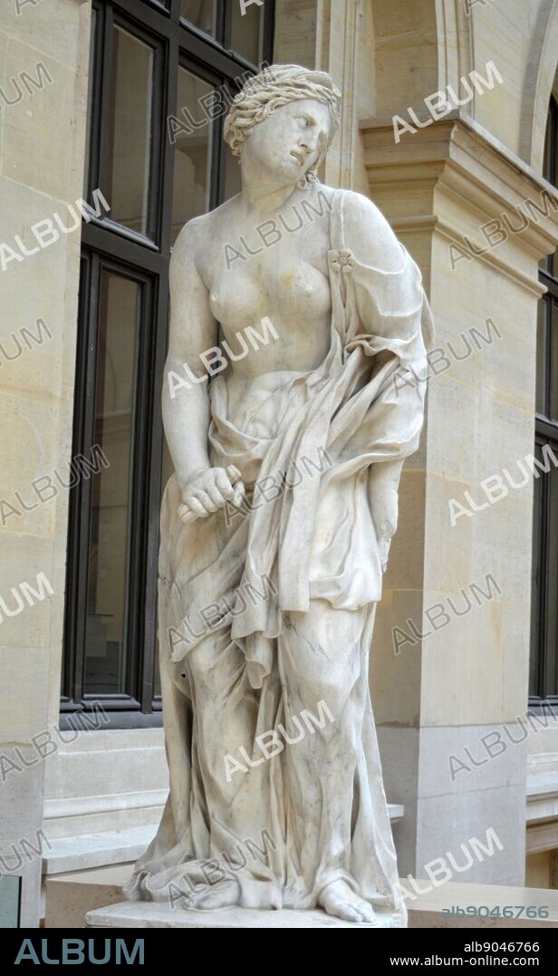 Marble Statue of Dido (Queen of Carthage) founder and first Queen of Carthage. Statue is attributed to Christophe Cochet (1606-1634) French sculptor of the seventeenth century. Dated 17th Century.