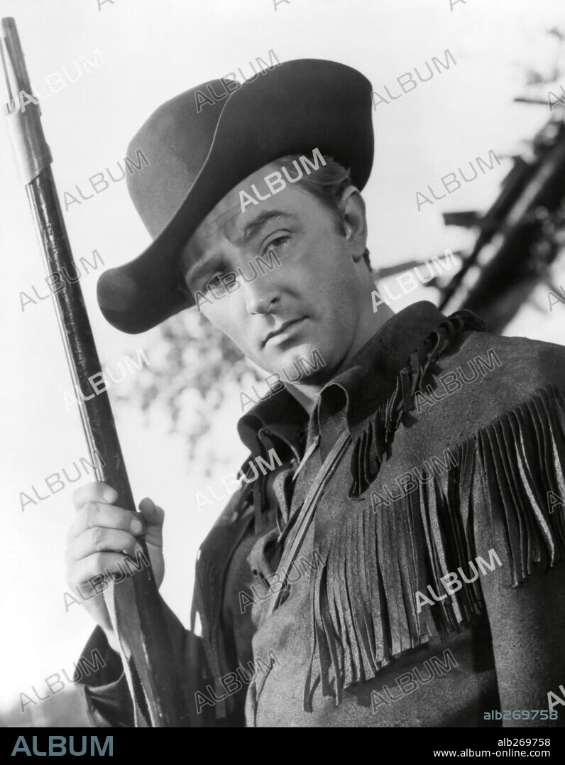 ROBERT MITCHUM en RACHEL Y EL FORASTERO, 1948 (RACHEL AND THE STRANGER), dirigida por NORMAN FOSTER. Copyright RKO.