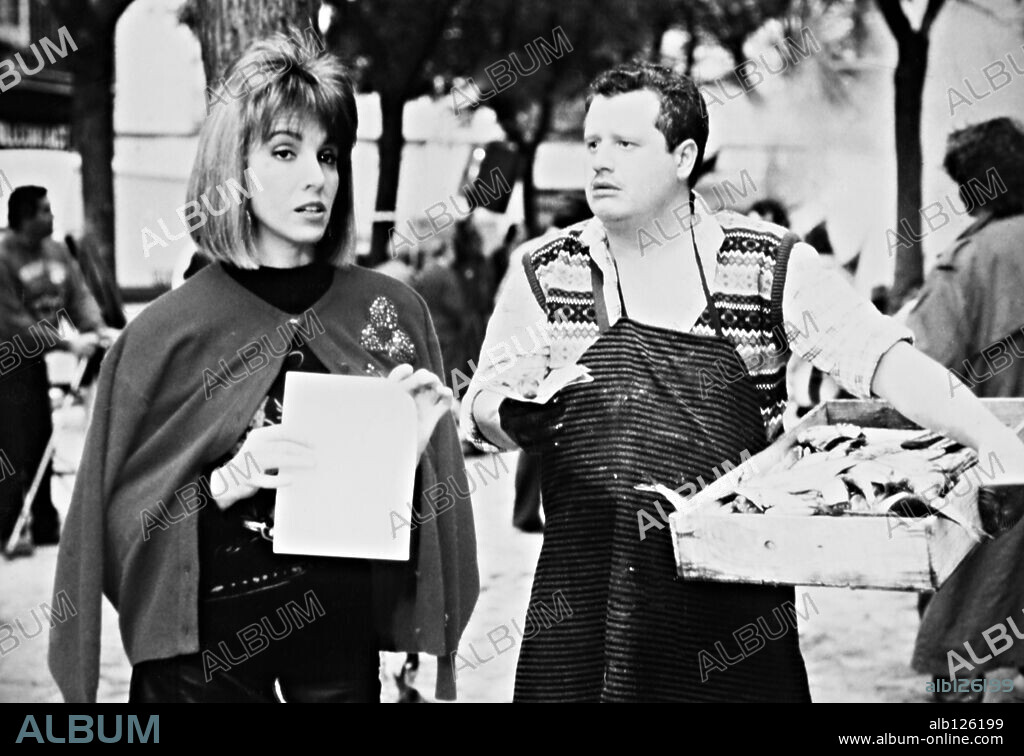 ANA BELEN y JUAN ECHANOVE en EL VUELO DE LA PALOMA, 1989, dirigida por JOSE LUIS GARCIA SANCHEZ. Copyright LOLAFILMS.