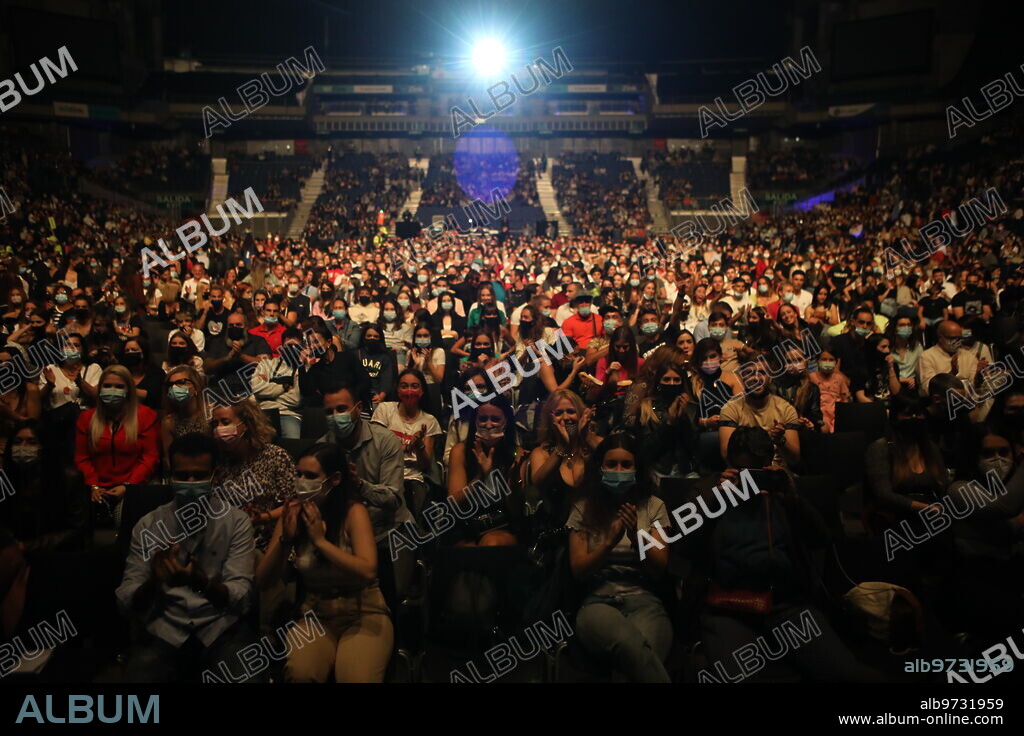 Madrid, 12/10/2021. Concierto en el Wizink Center sin restricciones de aforo con Omar Montes, Ana Mena y Yotuel. Foto: Isabel Permuy. ARCHDC.