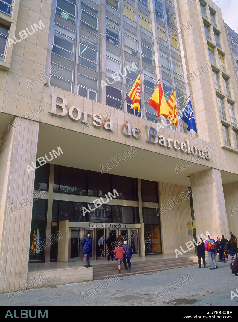 FACHADA DEL EDIFICIO DE LA BOLSA CON EL IDENTIFICATIVO EN CATALAN - FOTO AÑOS 00.