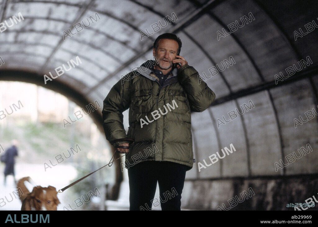 ROBIN WILLIAMS in THE NIGHT LISTENER, 2006, directed by PATRICK STETTNER. Copyright HART-SHARP ENTERTAINMENT.