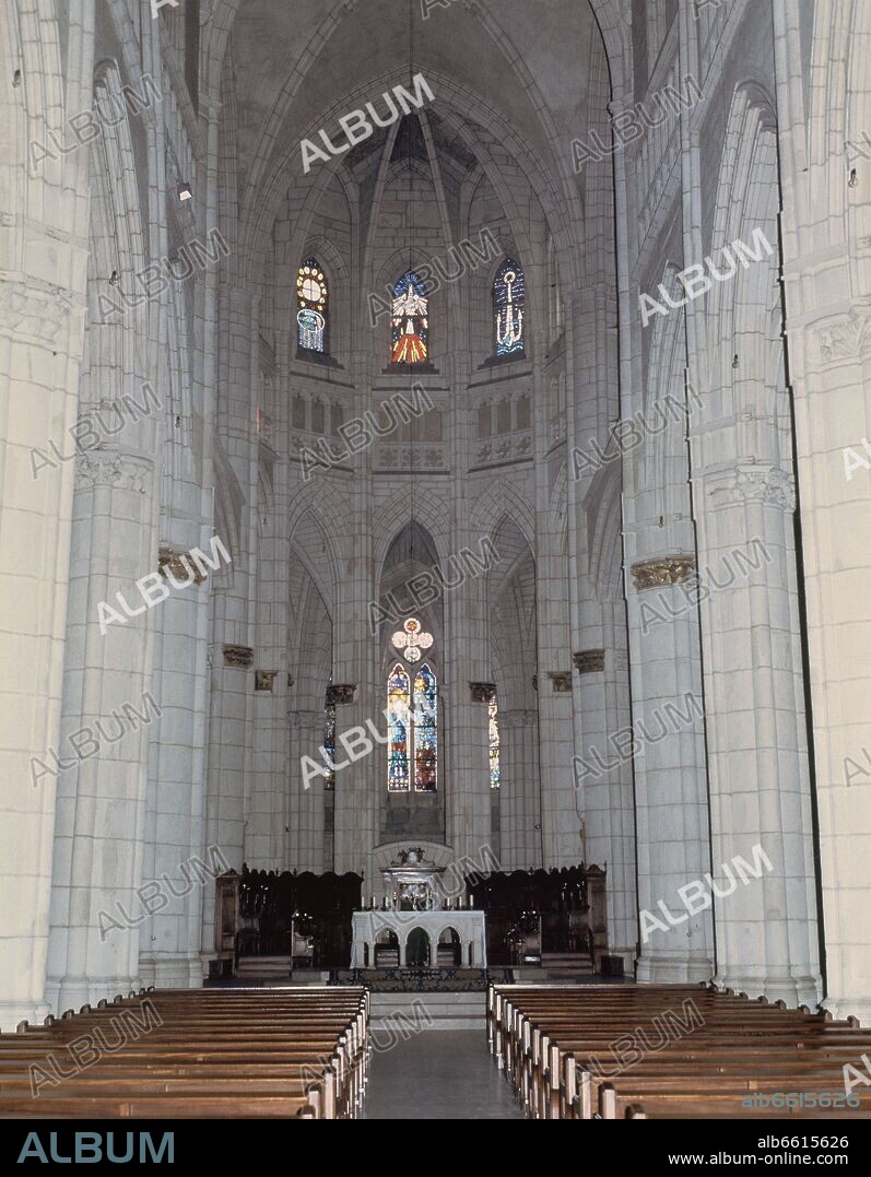 JULIAN APRAIZ 1879-1962 Y FCO JAVIER DE LUQUE 1871. NAVE PRINCIPAL DE LA CATEDRAL NUEVA DE VITORIA - SIGLO XX - NEOGOTICO ESPAÑOL.