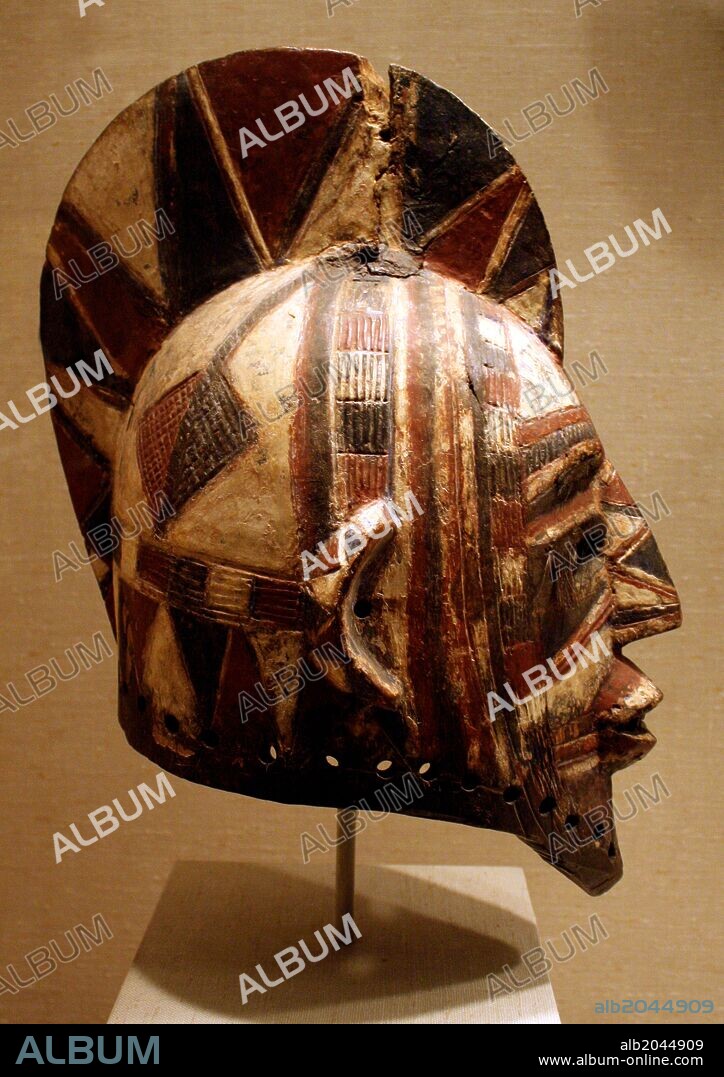 Helmet Mask (Bolo) Burkina Faso, Bobo peoples 19th-20th century. Wood, animal hair, resin, pigment.