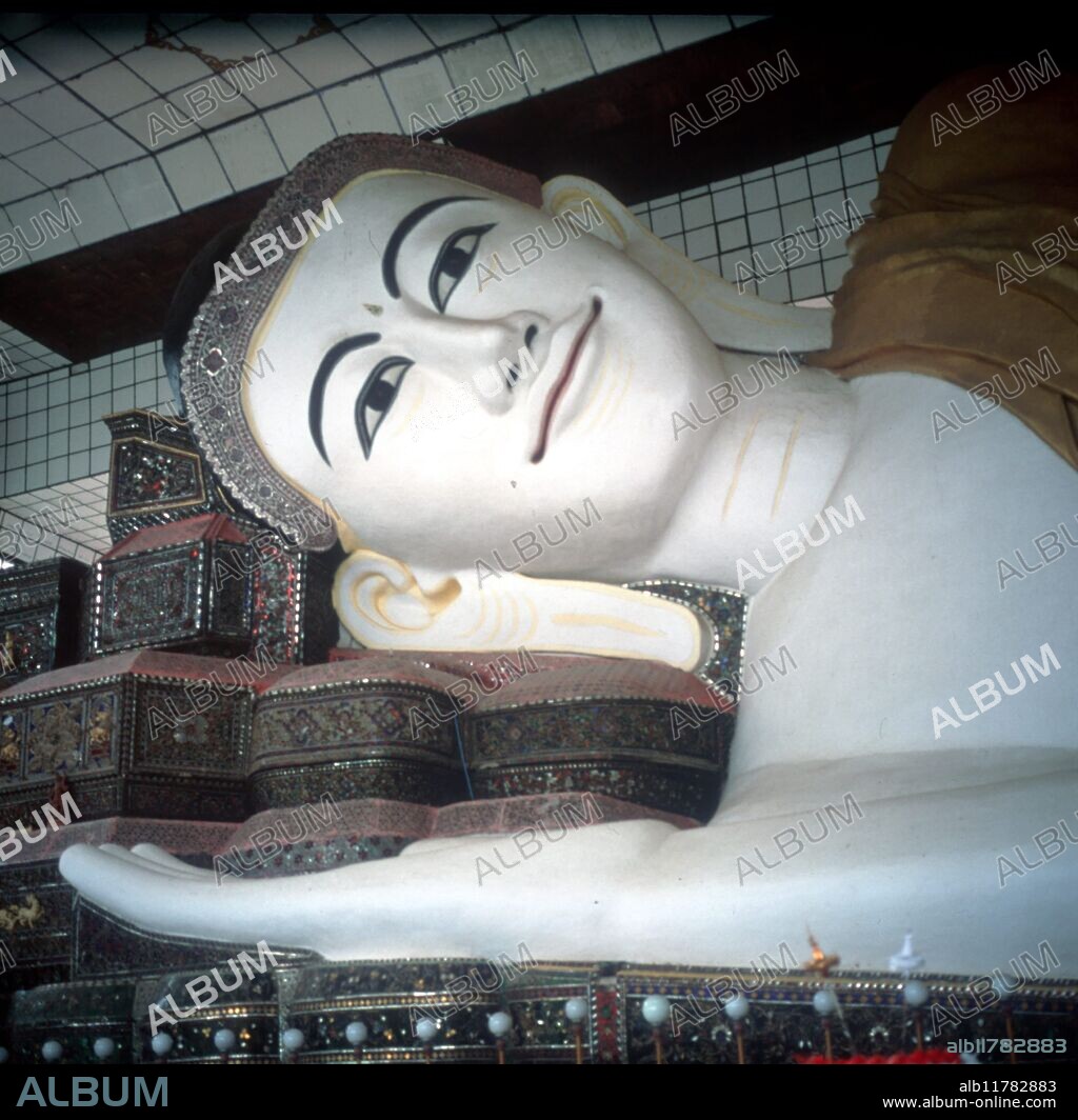 The Swethalyaung Buddha in Bago (Myanmar/Burma): 55m long and 16m high. Constructed in 994 AD by King Migadepa and restored several times. Bago, formerly Pegu, is a city and the capital of Bago Division in Myanmar. ©TopFoto / Fortean *** Local Caption ***.