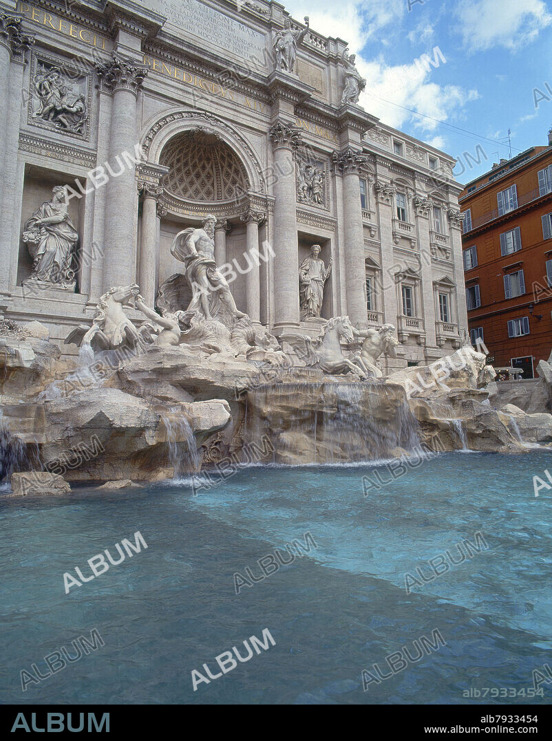 NICOLA SALVI 1697-1751 Y PIETRO BRACCI. FONTANA DE TREVI-CENTRO:OCEANO(BRACCI),CABALLOS MARINOS Y TRITONES (1732/59) - FOTO AÑOS 90.