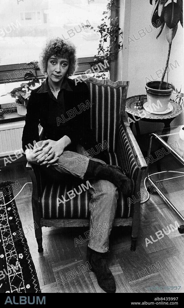 GÖTEBORG 1977-03-05.. Med Reventberg - folkbokförd som Inga Margaretha Ida Reventberg Vicktorsson, skådespelerska, teaterledare och kortfilmsregissör. *** Local Caption *** GP Foto: Christian Tyre / Kamerareportage / TT / Kod: 2524.