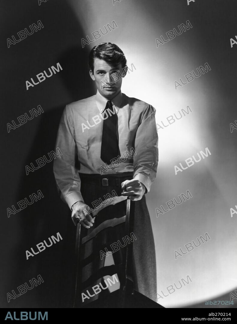 GREGORY PECK in SPELLBOUND, 1945, unter der Regie von ALFRED HITCHCOCK. Copyright Selznick International Pictures/Vanguard Films / BACHRACH, ERNEST.