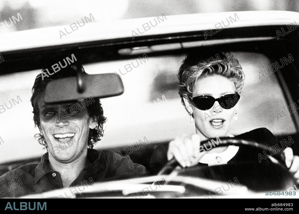 KELLY McGILLIS and PETER WELLER in CAT CHASER, 1989, directed by ABEL FERRARA. Copyright DAVIS/PANZER.