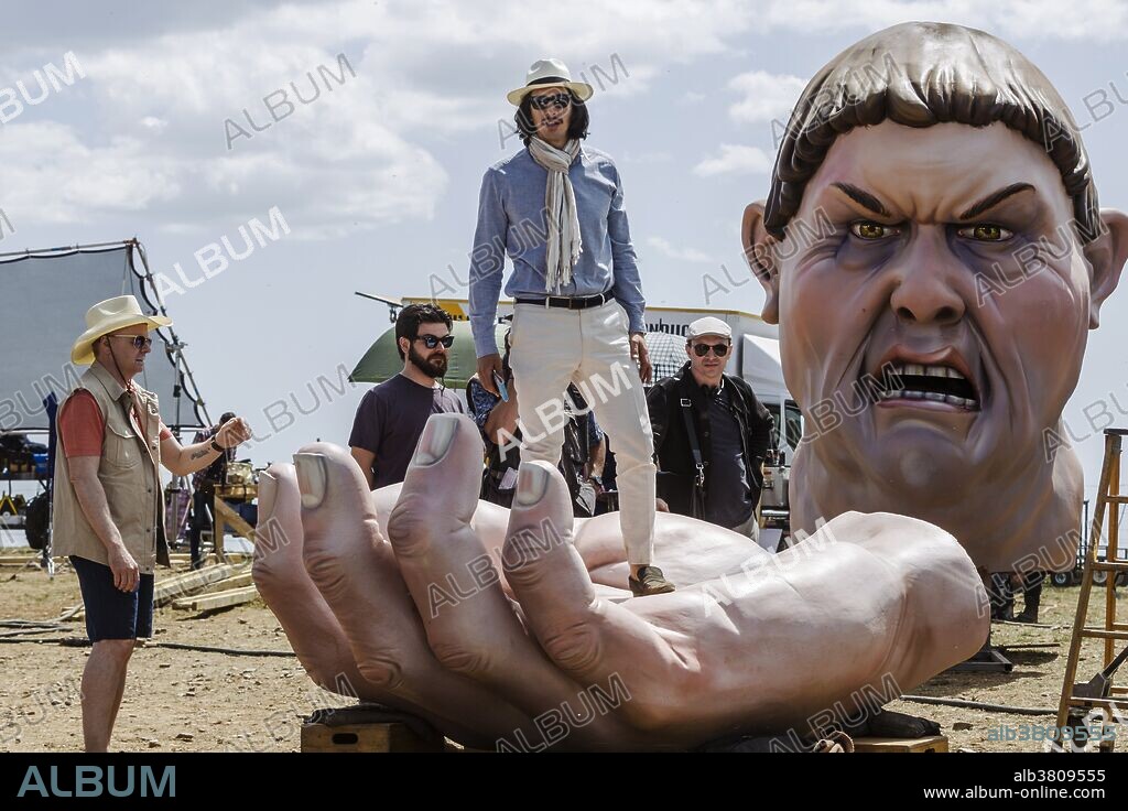 ADAM DRIVER en EL HOMBRE QUE MATO A DON QUIJOTE, 2018 (THE MAN WHO KILLED DON QUIXOTE), dirigida por TERRY GILLIAM. Copyright Tornasol Films / Entre Chien et Loup / Ukbar Filmes / Proxim.