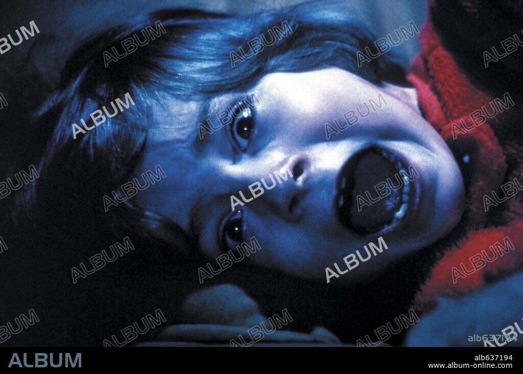DANNY LLOYD en EL RESPLANDOR, 1980 (THE SHINING), dirigida por STANLEY KUBRICK. Copyright WARNER BROTHERS.