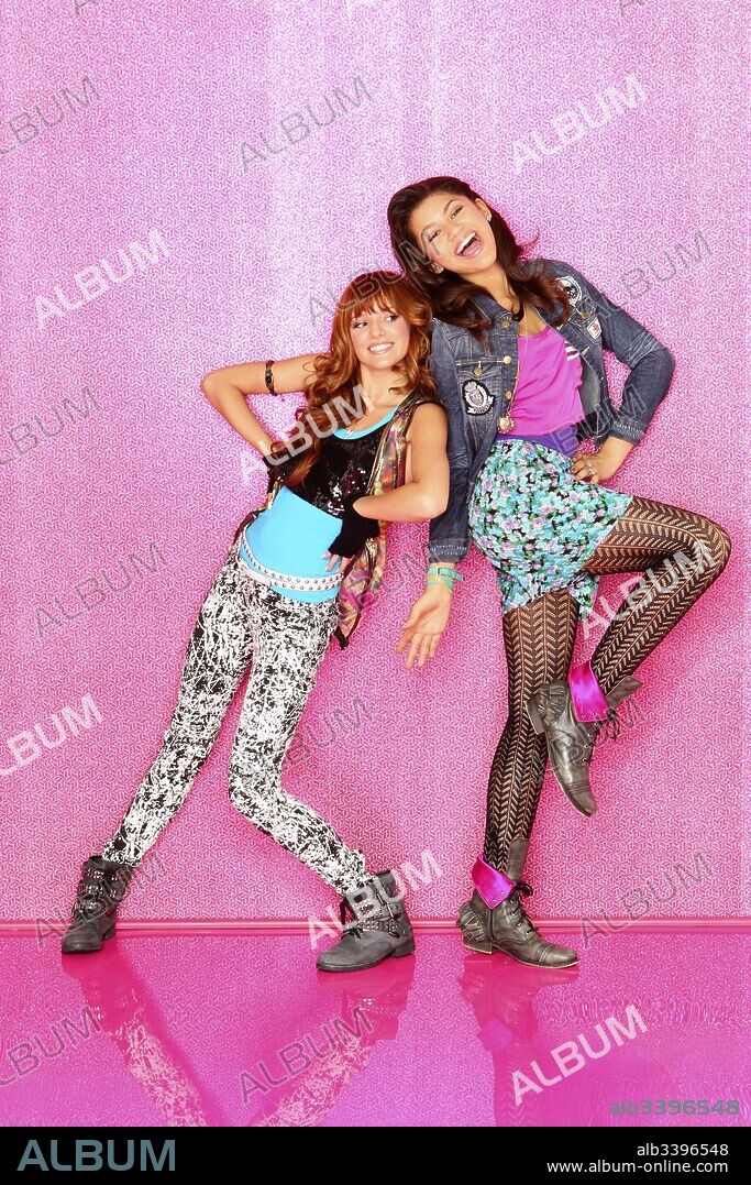 BELLA THORNE y ZENDAYA en SHAKE IT UP!, 2010, dirigida por CHRIS THOMPSON. Copyright DISNEY CHANNEL.