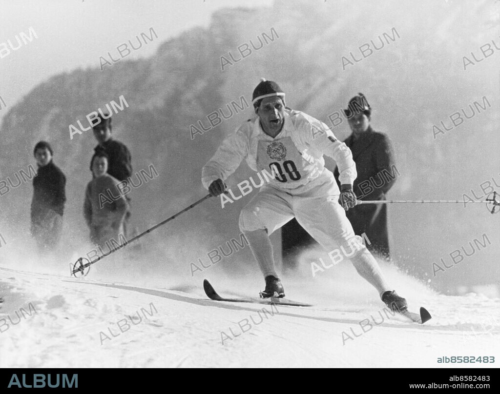 ITALIEN CORTINA 1956.. Utan bildtext. Not. Sixten Jernberg i OS -56 Anm. Vinter-OS OS i Cortina 1956 Siffror Skidåkare CD349 persons: SIXTEN JERNBERG sites: SVERIGE*;CORTINA;ITALIEN.