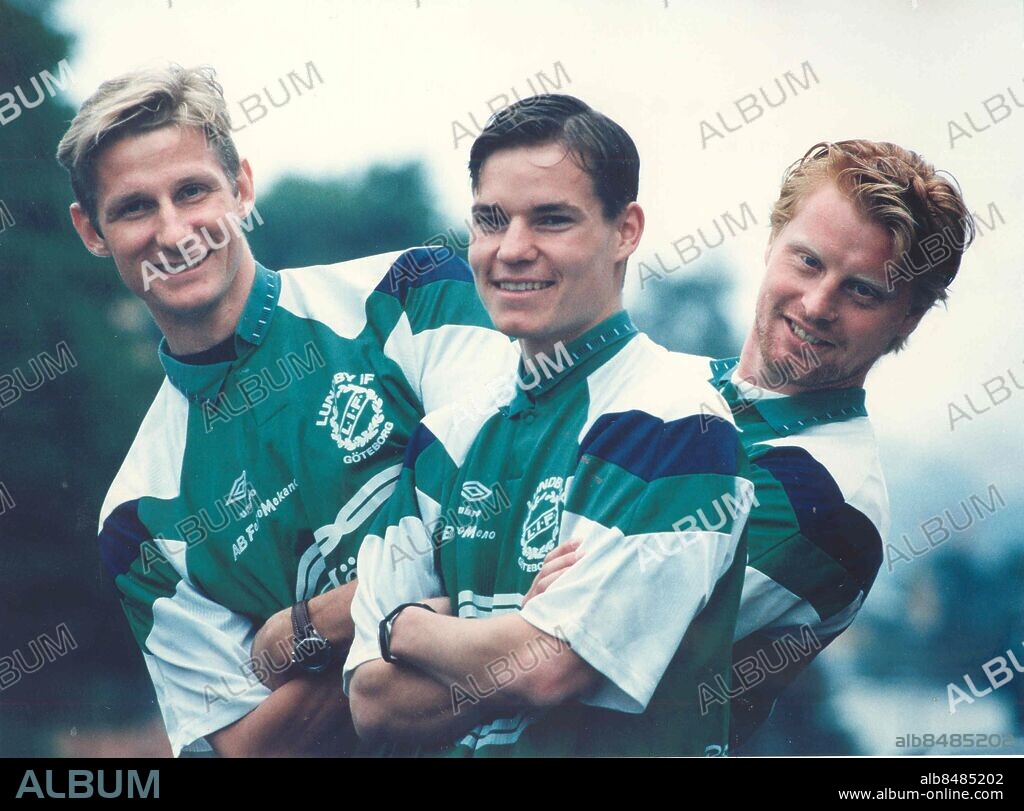 Göteborg 1994-06-04 - Mikael Olsson - Steve Nilsson - Magnus Carlsson - fotbollsspelare i Lundby IF på Hisingen - *** Local Caption *** GP - Foto: Jonny Mattsson. KAMERAREPORTAGE.