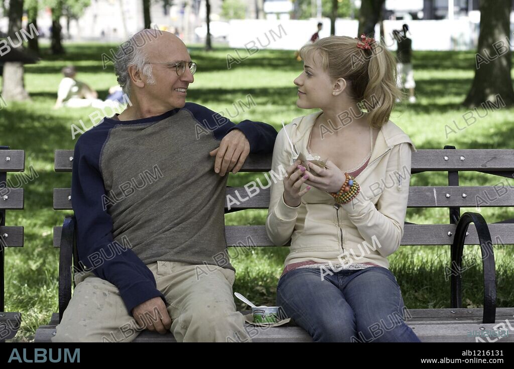 EVAN RACHEL WOOD y LARRY DAVID en SI LA COSA FUNCIONA, 2009 (WHATEVER WORKS), dirigida por WOODY ALLEN. Copyright WILD BUNCH.