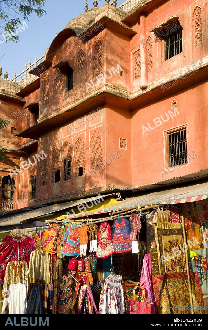 Indian crafts for sale next in the Pink City in Jaipur, Rajasthan, India, Asia.