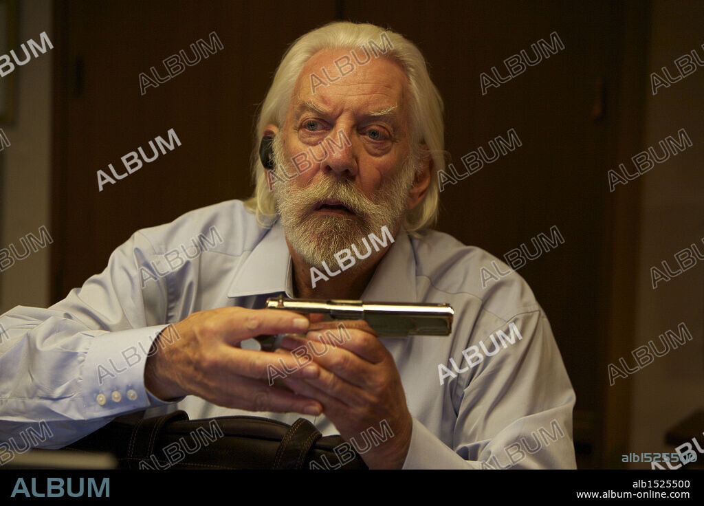DONALD SUTHERLAND en THE MECHANIC, 2011, dirigida por SIMON WEST. Copyright MILLENNIUM FILMS.